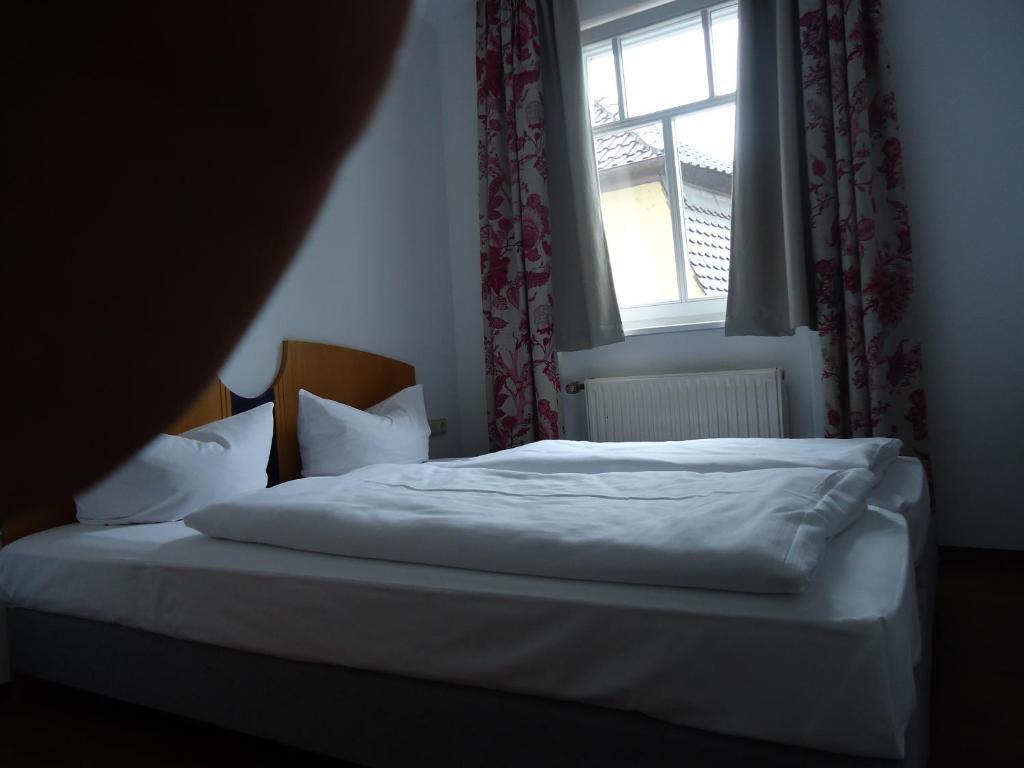 Garni Hotel Kaiserdom Bamberg Room photo